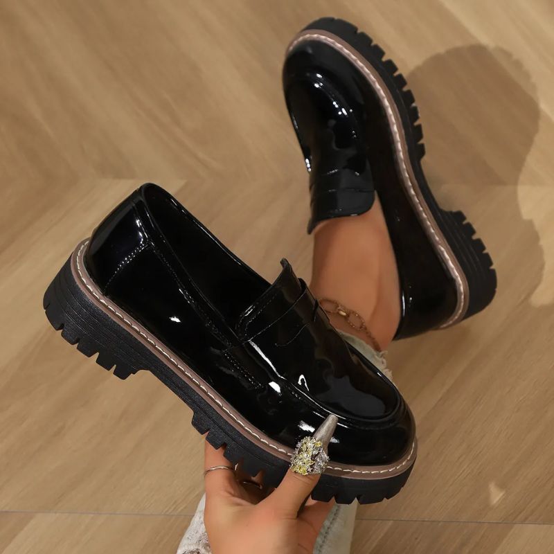 Victoria – Platform Patent Loafers