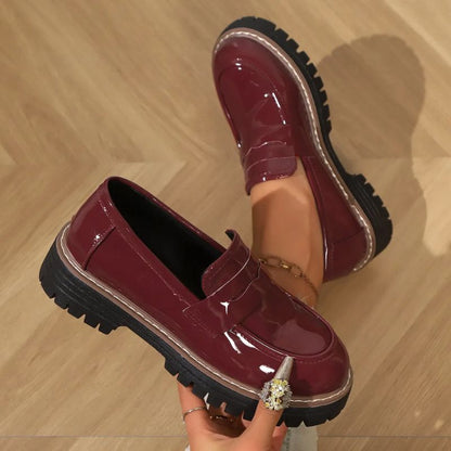 Victoria – Platform Patent Loafers